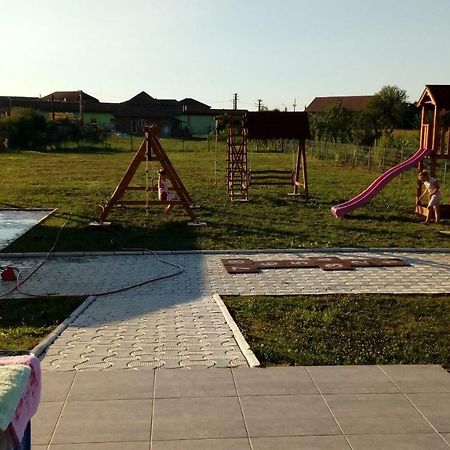 Pensiunea Soli Deo Gloria Sarmasag Екстер'єр фото